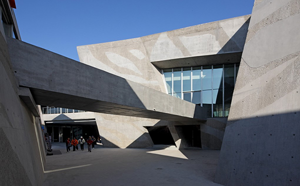 二級(jí)建造師備考知識(shí):不多見的“清水混凝土”結(jié)構(gòu)